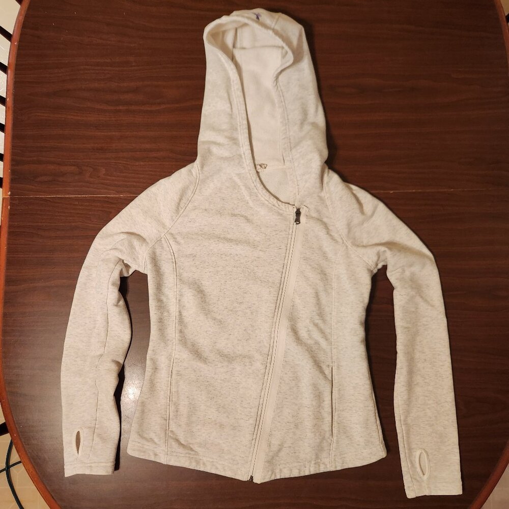 A Ladies size medium Under Armour Hoodie